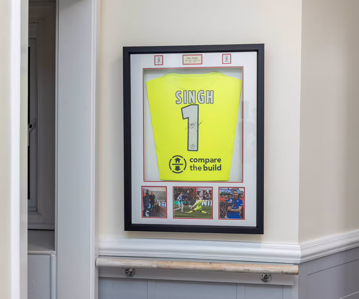 Footsteps-284_converted